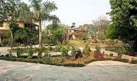 Bhanjyang Village Lodge Похара Екстериор снимка